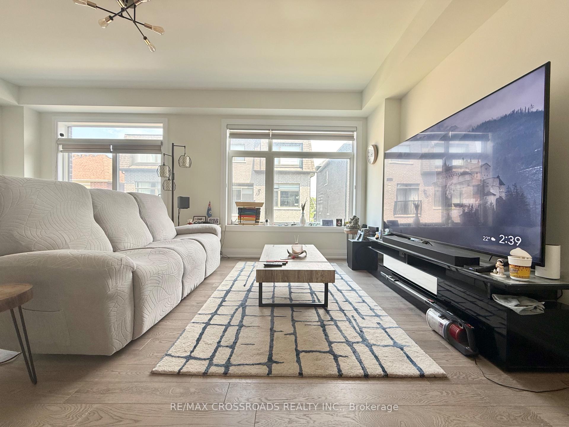 Photo 9 of 913 Isaac Phillips Way E, Newmarket, Summerhill Estates — HOMEH