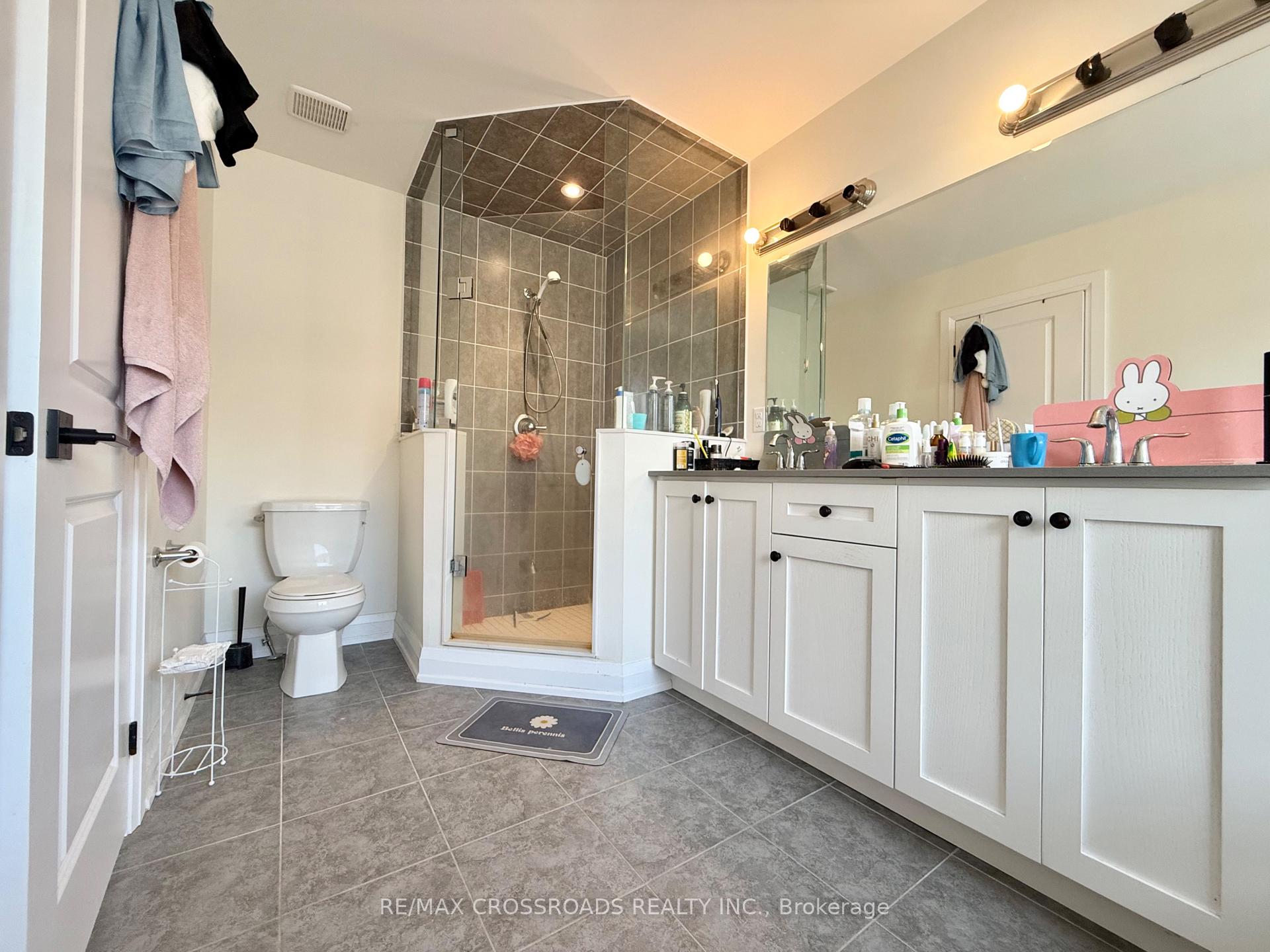 Photo 16 of 913 Isaac Phillips Way E, Newmarket, Summerhill Estates — HOMEH