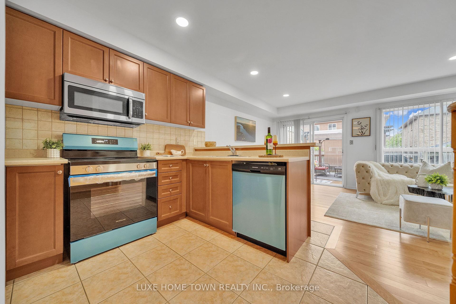 Photo 9 of 615 Willmott Crescent, Milton, Clarke — HOMEH