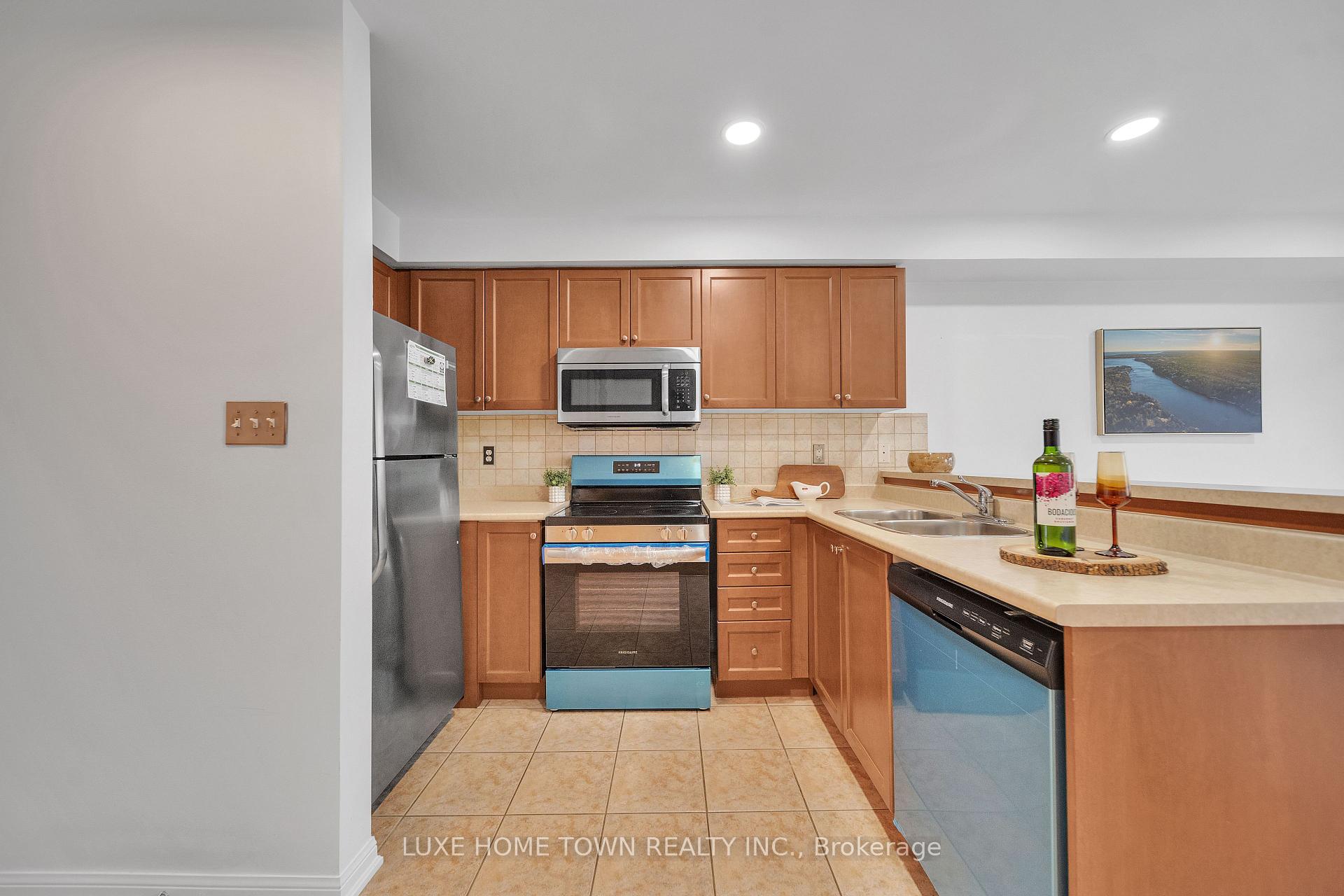 Photo 15 of 615 Willmott Crescent, Milton, Clarke — HOMEH