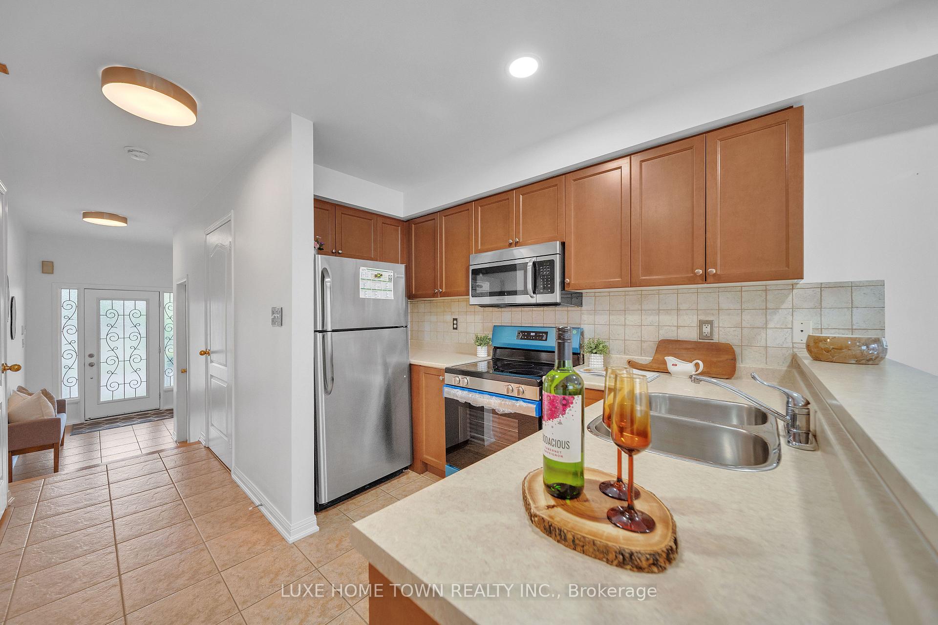Photo 13 of 615 Willmott Crescent, Milton, Clarke — HOMEH