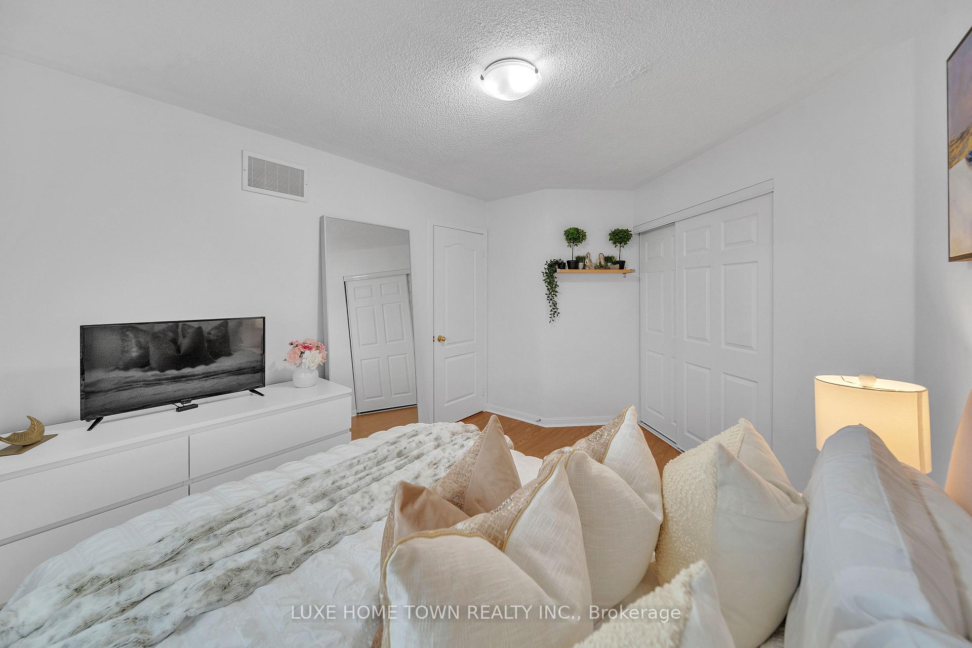 Photo 24 of 615 Willmott Crescent, Milton, Clarke — HOMEH