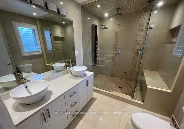 Photo 15 of 51 Apricot Street N, Markham, Bayview Glen — HOMEH