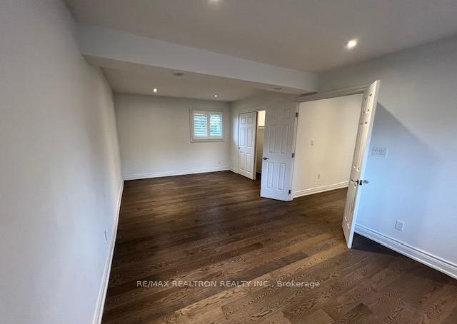 Photo 16 of 51 Apricot Street N, Markham, Bayview Glen — HOMEH
