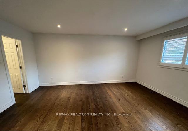 Photo 18 of 51 Apricot Street N, Markham, Bayview Glen — HOMEH