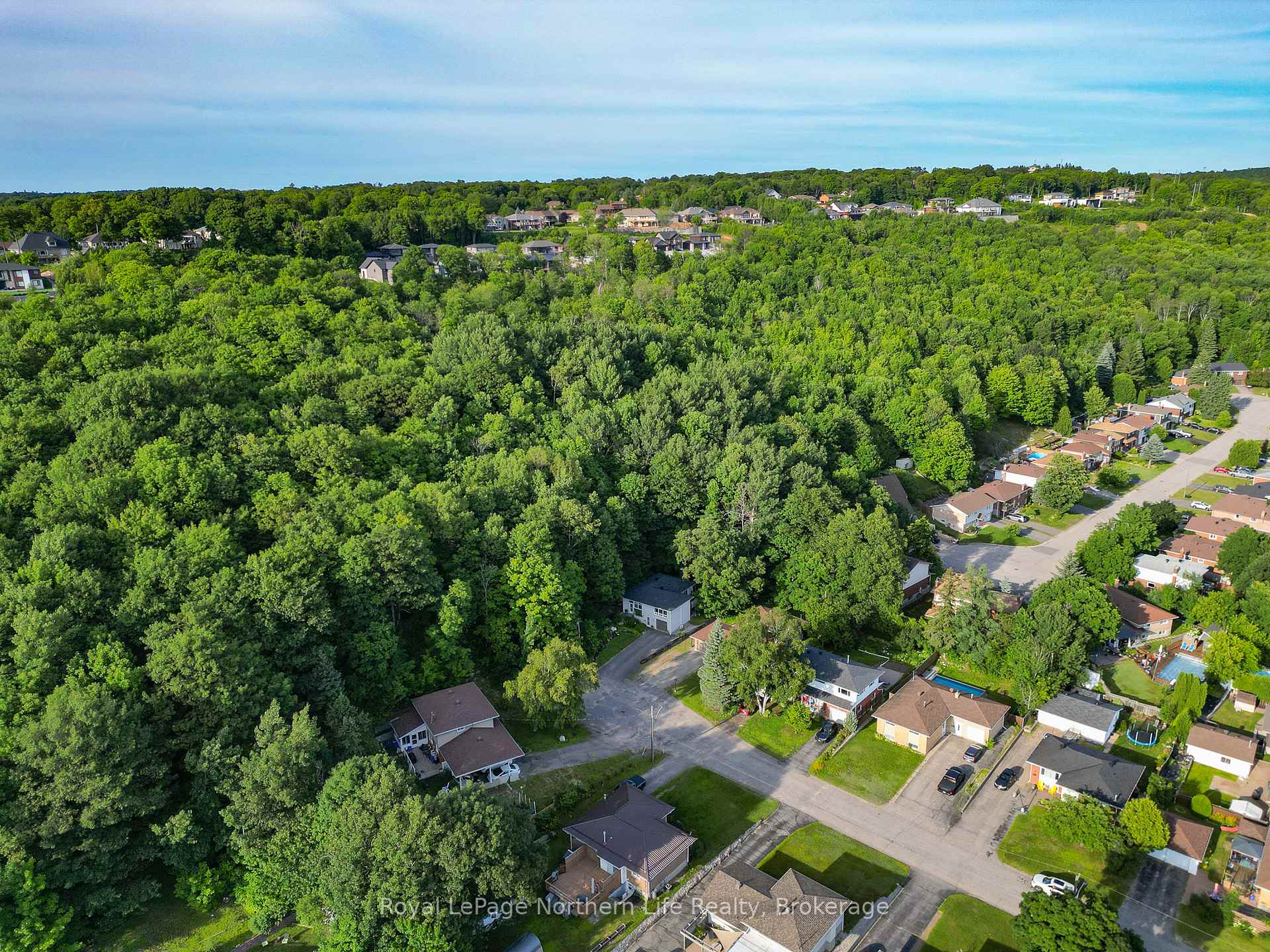 Photo 4 of 190 Balsam Crescent, North Bay, Widdifield — HOMEH