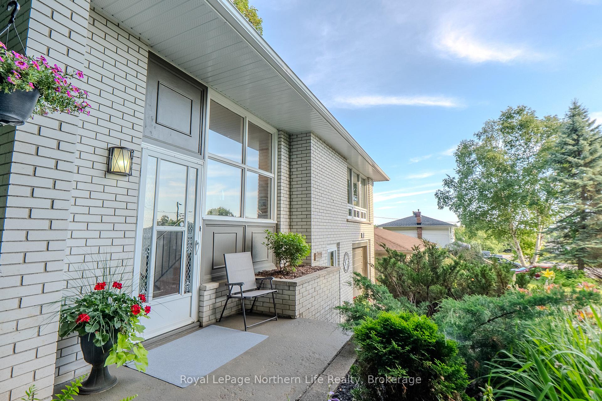 Photo 5 of 190 Balsam Crescent, North Bay, Widdifield — HOMEH