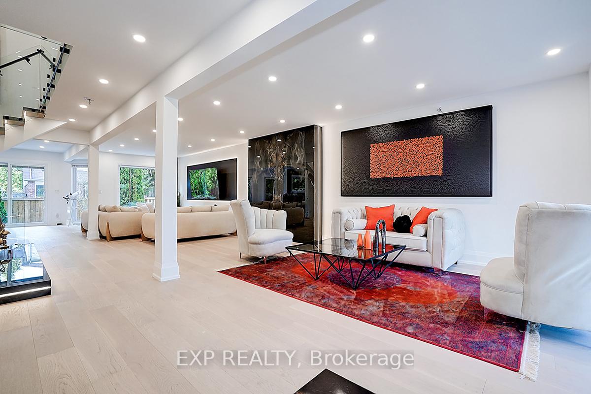 Photo 2 of 459 Silken Laumann Drive, Newmarket, Stonehaven-Wyndham — HOMEH