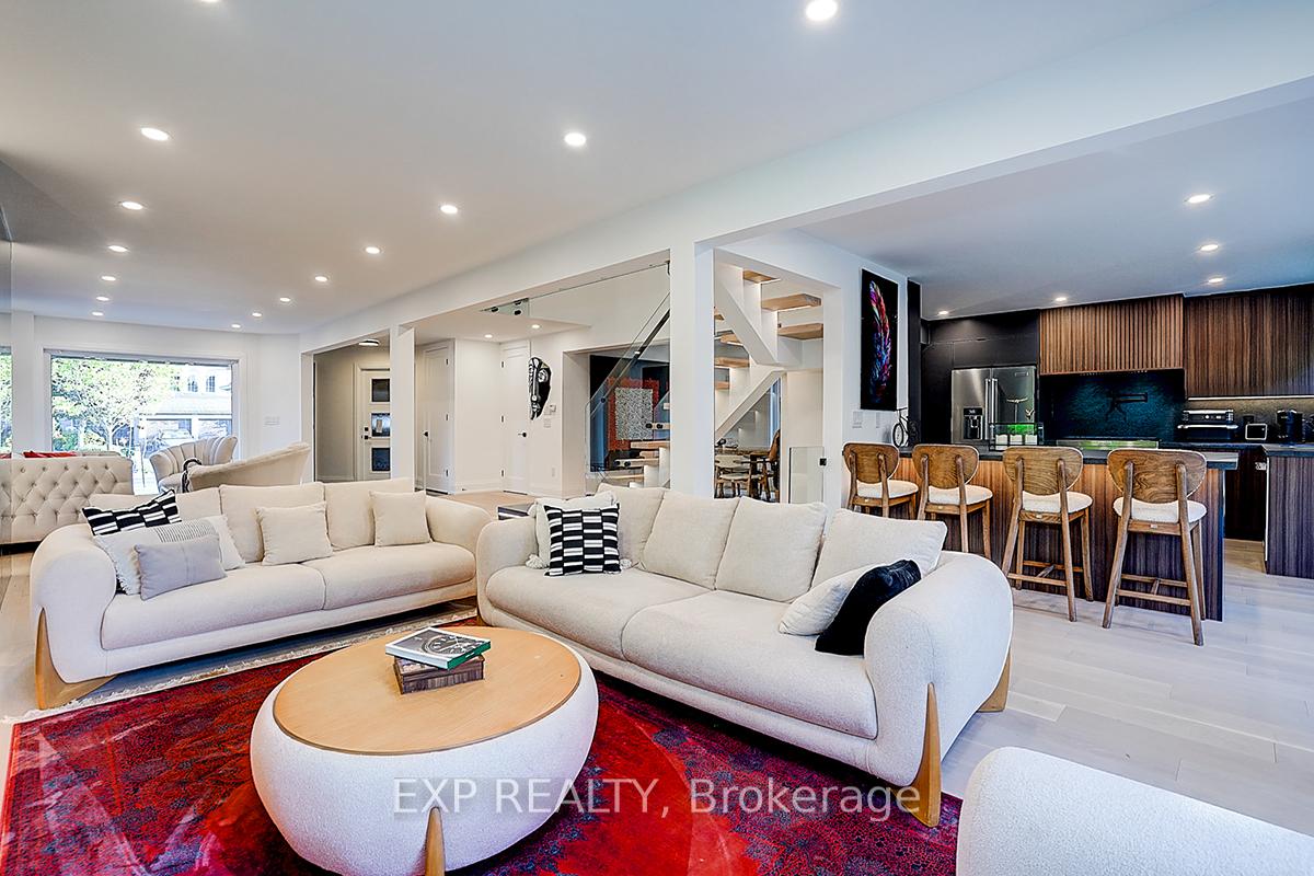 Photo 8 of 459 Silken Laumann Drive, Newmarket, Stonehaven-Wyndham — HOMEH
