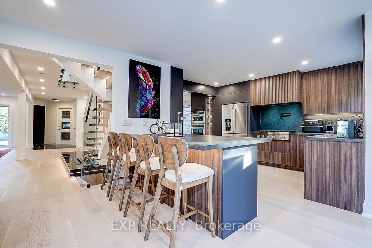 Photo 11 of 459 Silken Laumann Drive, Newmarket, Stonehaven-Wyndham — HOMEH