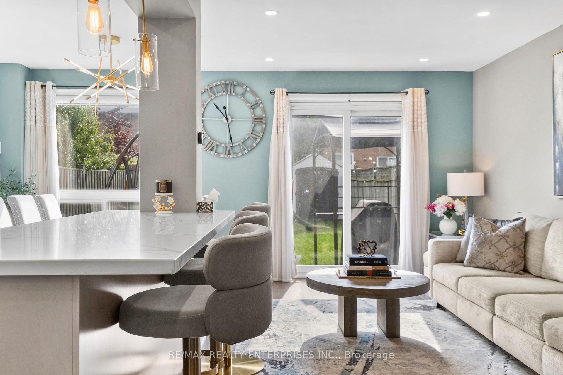 Photo 7 of 1026 Lucerne Crescent, Mississauga, Creditview — HOMEH