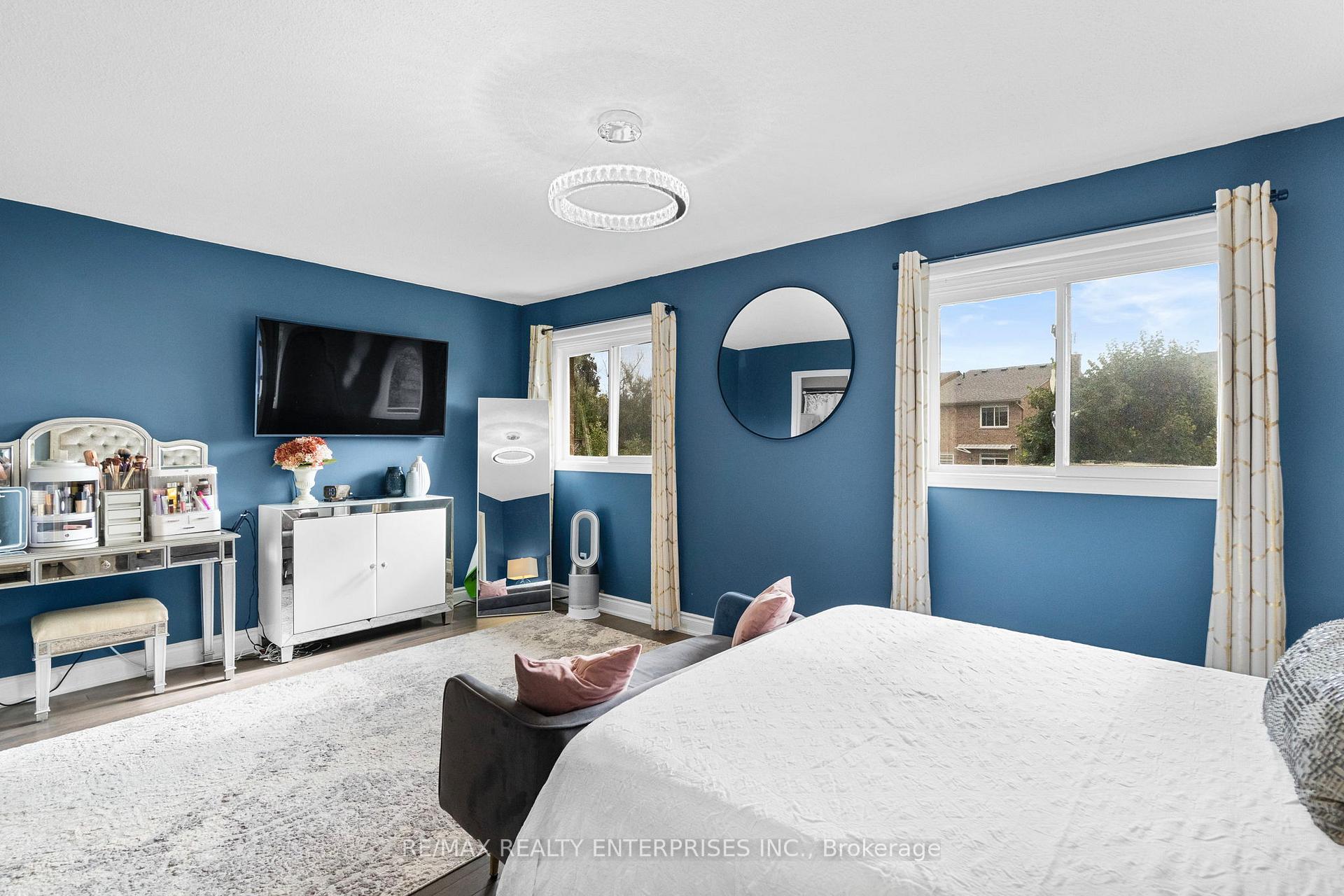 Photo 24 of 1026 Lucerne Crescent, Mississauga, Creditview — HOMEH