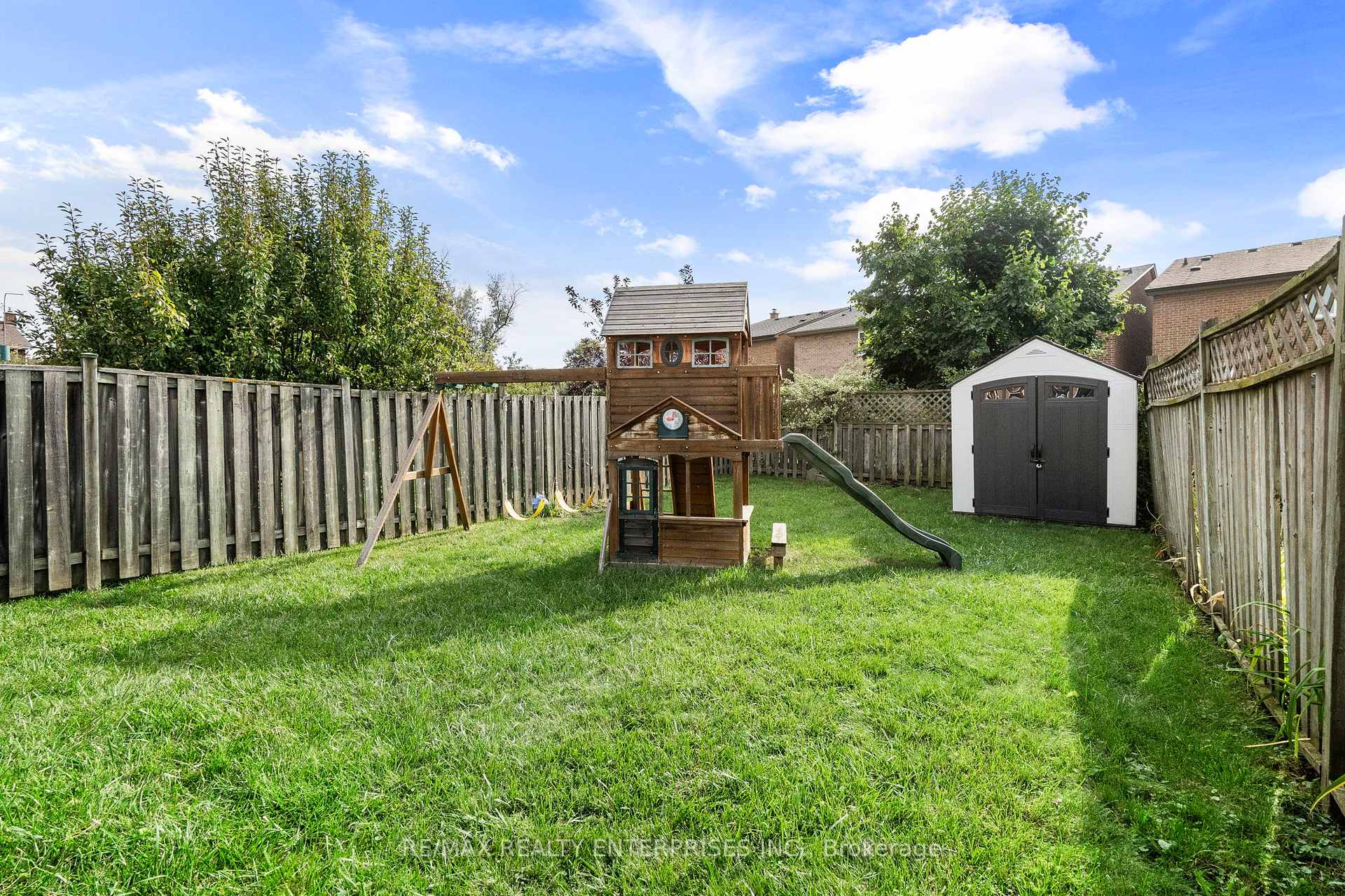 Photo 29 of 1026 Lucerne Crescent, Mississauga, Creditview — HOMEH