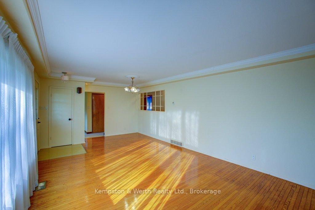 Photo 7 of 8557 164 Road, North Perth, Wallace — HOMEH