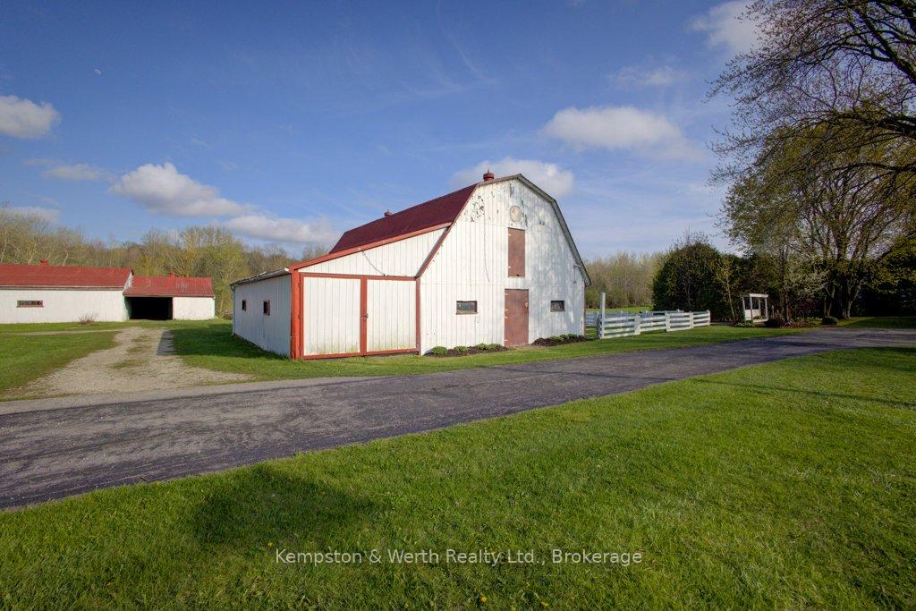 Photo 35 of 8557 164 Road, North Perth, Wallace — HOMEH