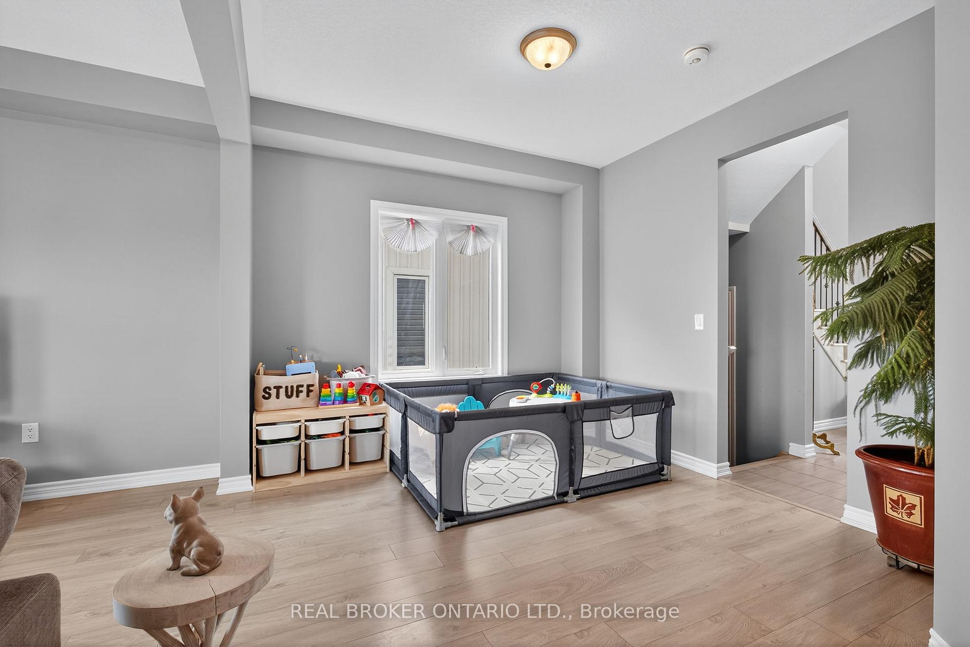 Photo 9 of 63 Atlantis Drive, Orillia — HOMEH