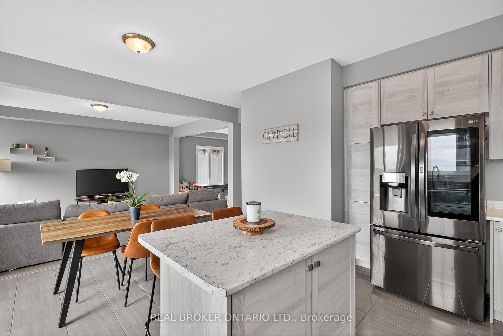 Photo 15 of 63 Atlantis Drive, Orillia — HOMEH