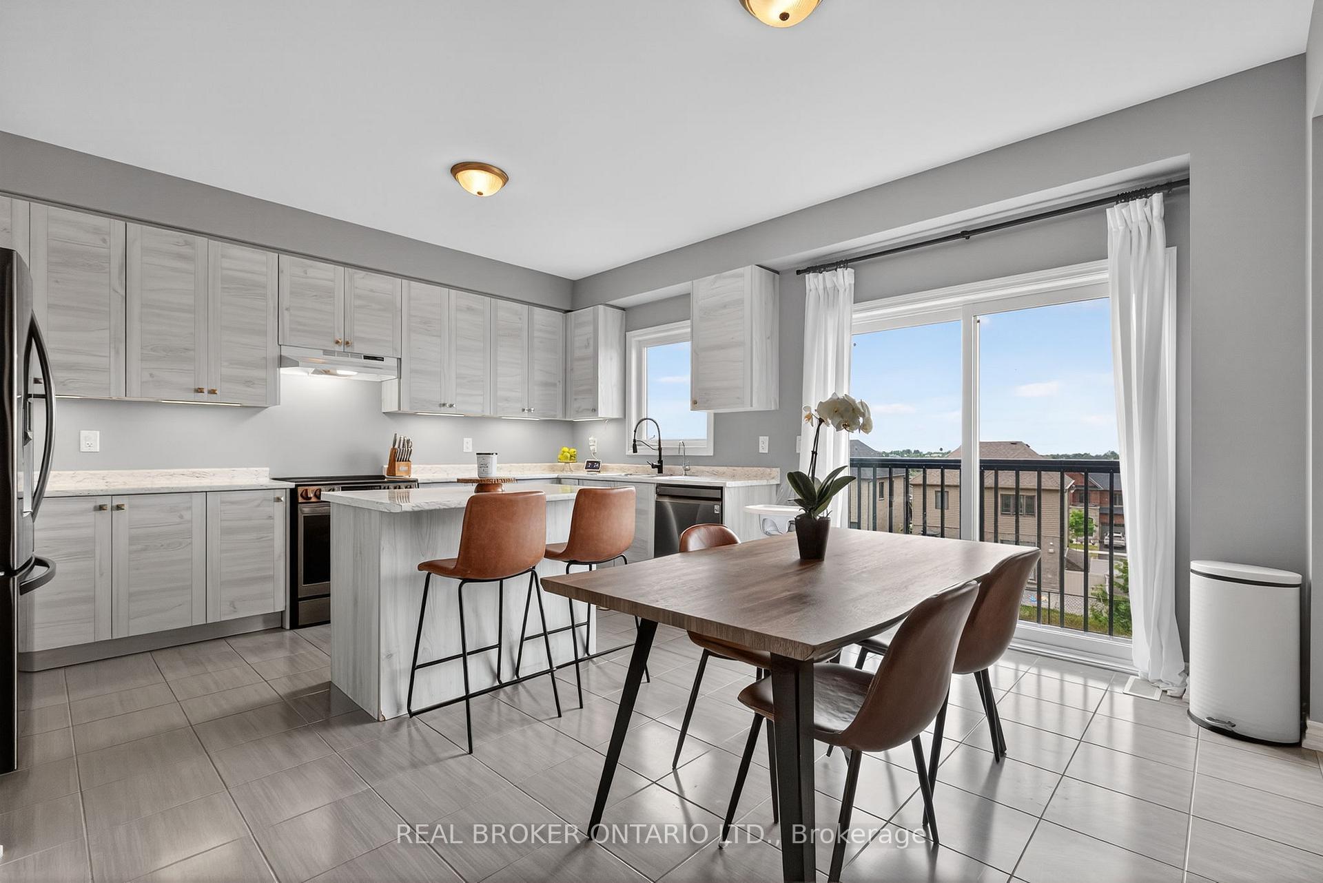 Photo 18 of 63 Atlantis Drive, Orillia — HOMEH