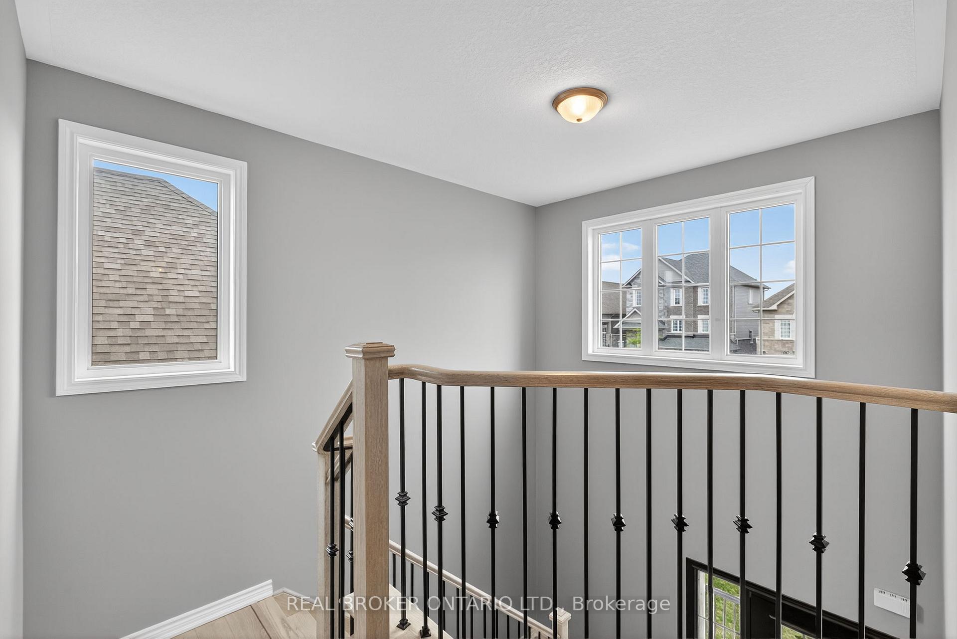 Photo 21 of 63 Atlantis Drive, Orillia — HOMEH