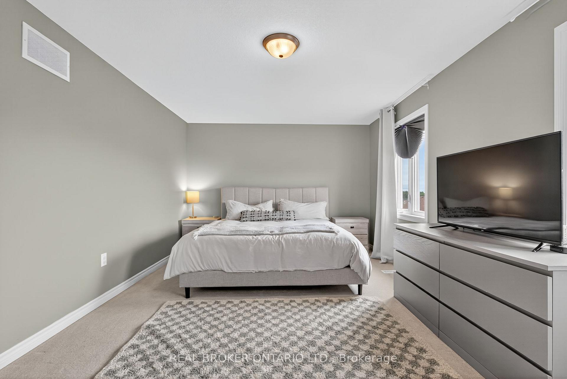 Photo 23 of 63 Atlantis Drive, Orillia — HOMEH