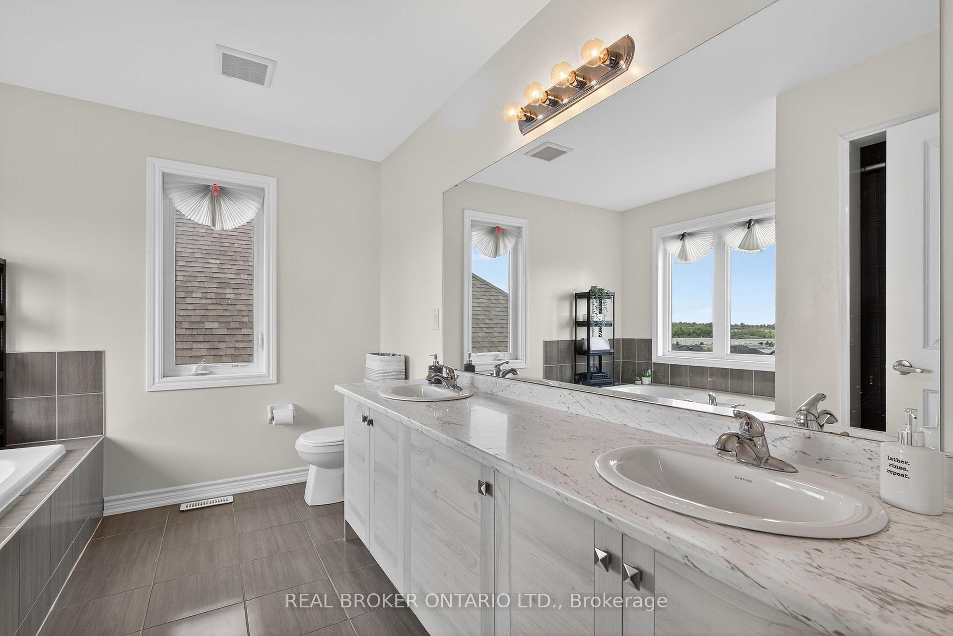 Photo 26 of 63 Atlantis Drive, Orillia — HOMEH