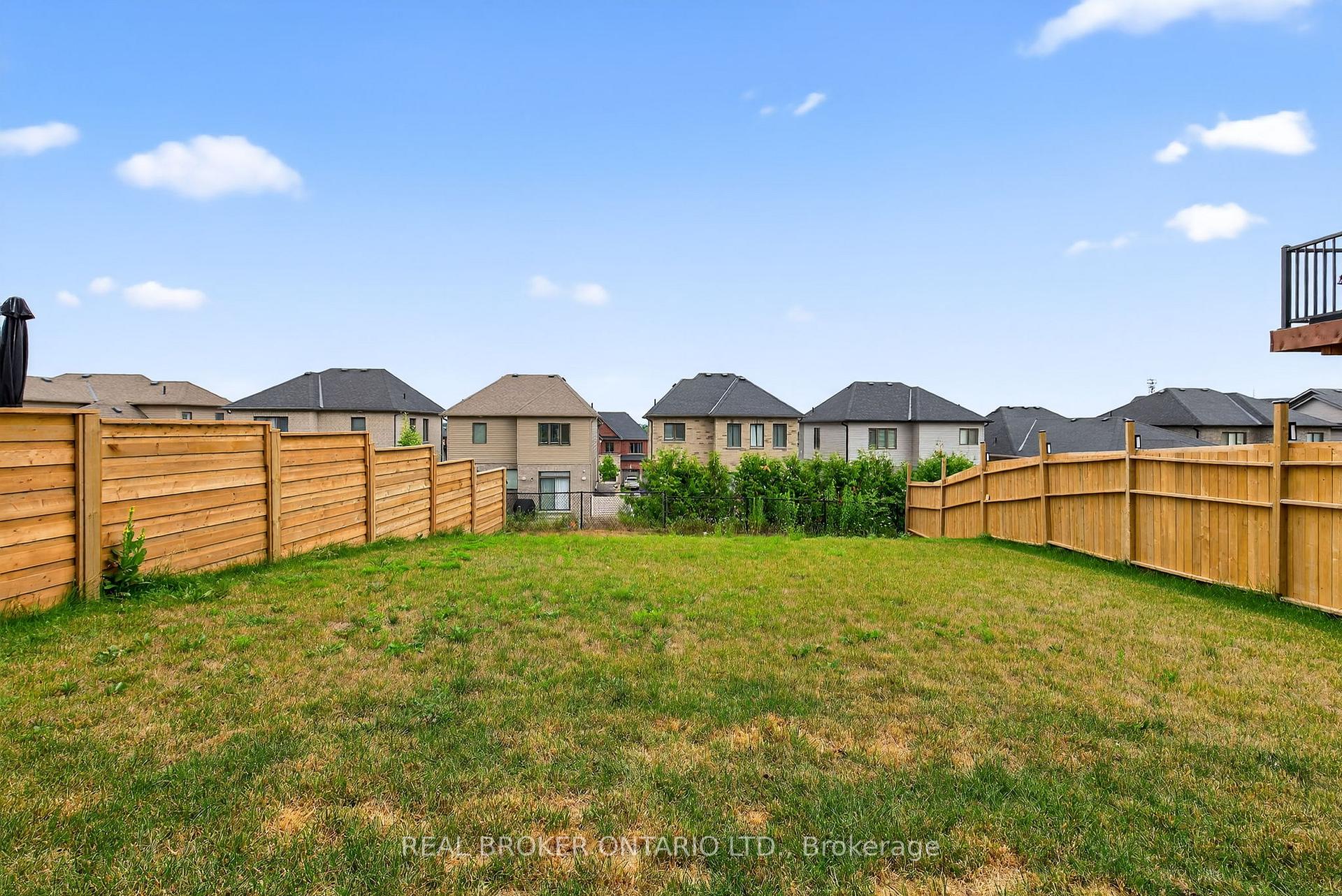 Photo 34 of 63 Atlantis Drive, Orillia — HOMEH