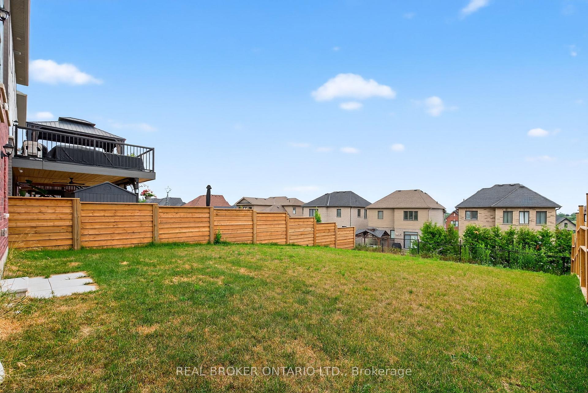 Photo 35 of 63 Atlantis Drive, Orillia — HOMEH