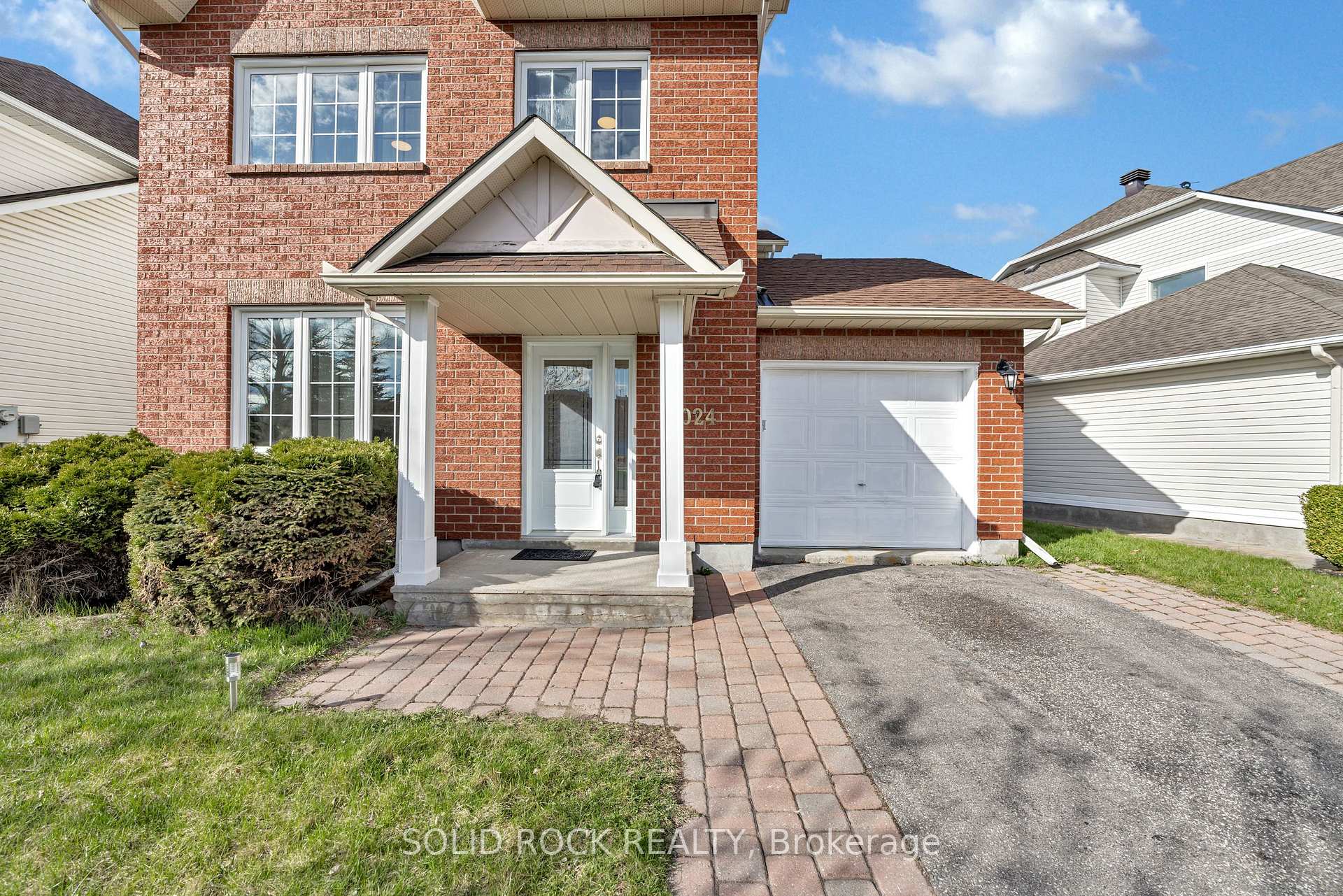 Photo 4 of 6024 Longleaf Drive, Ottawa, Chapel Hill South - Orleans Village — HOMEH