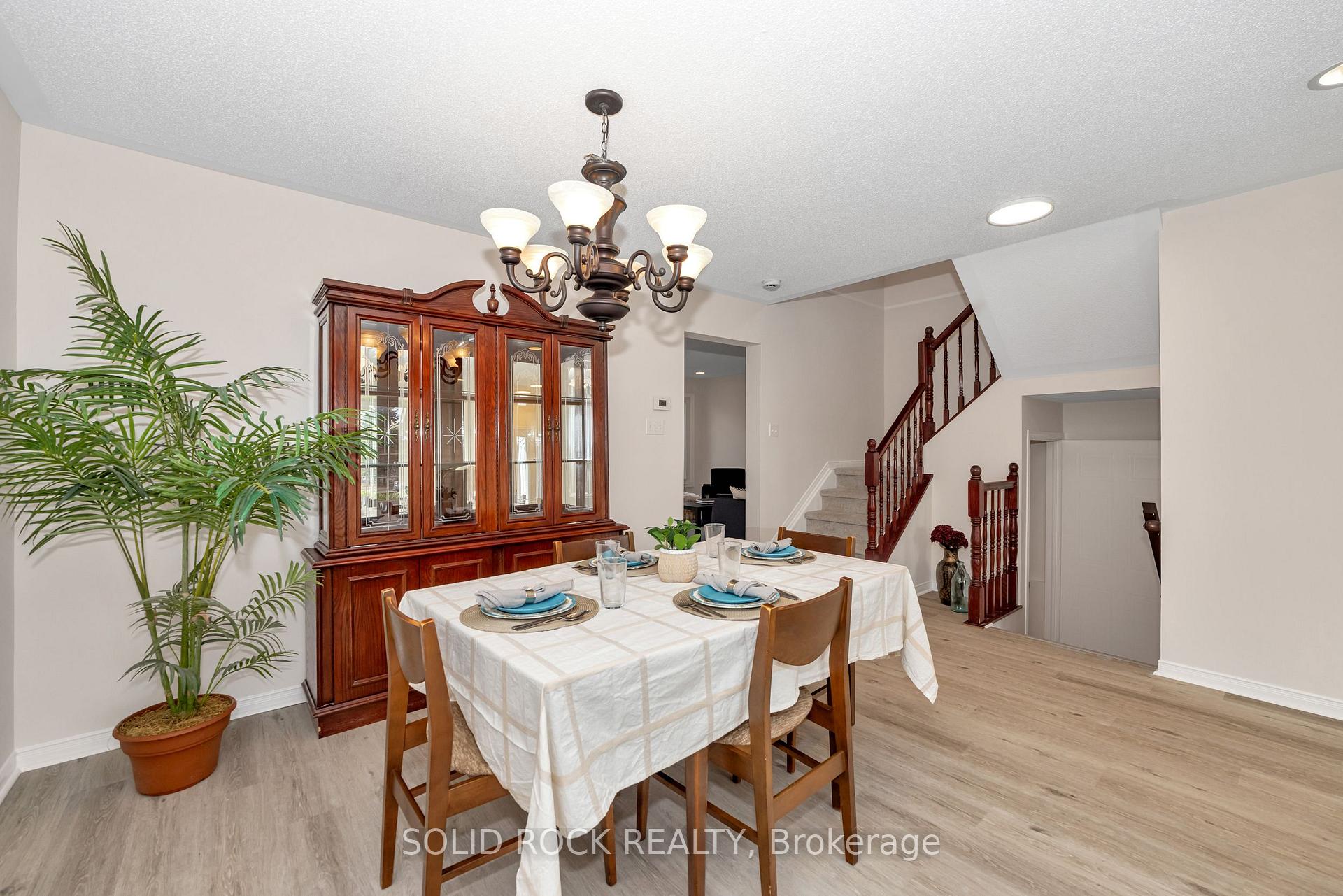 Photo 9 of 6024 Longleaf Drive, Ottawa, Chapel Hill South - Orleans Village — HOMEH