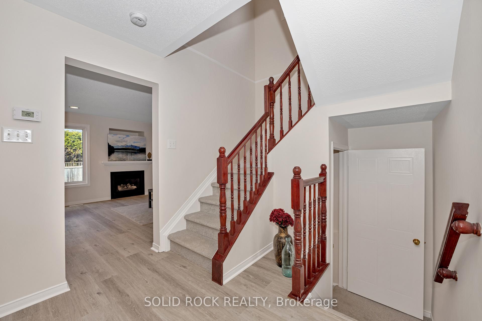 Photo 11 of 6024 Longleaf Drive, Ottawa, Chapel Hill South - Orleans Village — HOMEH
