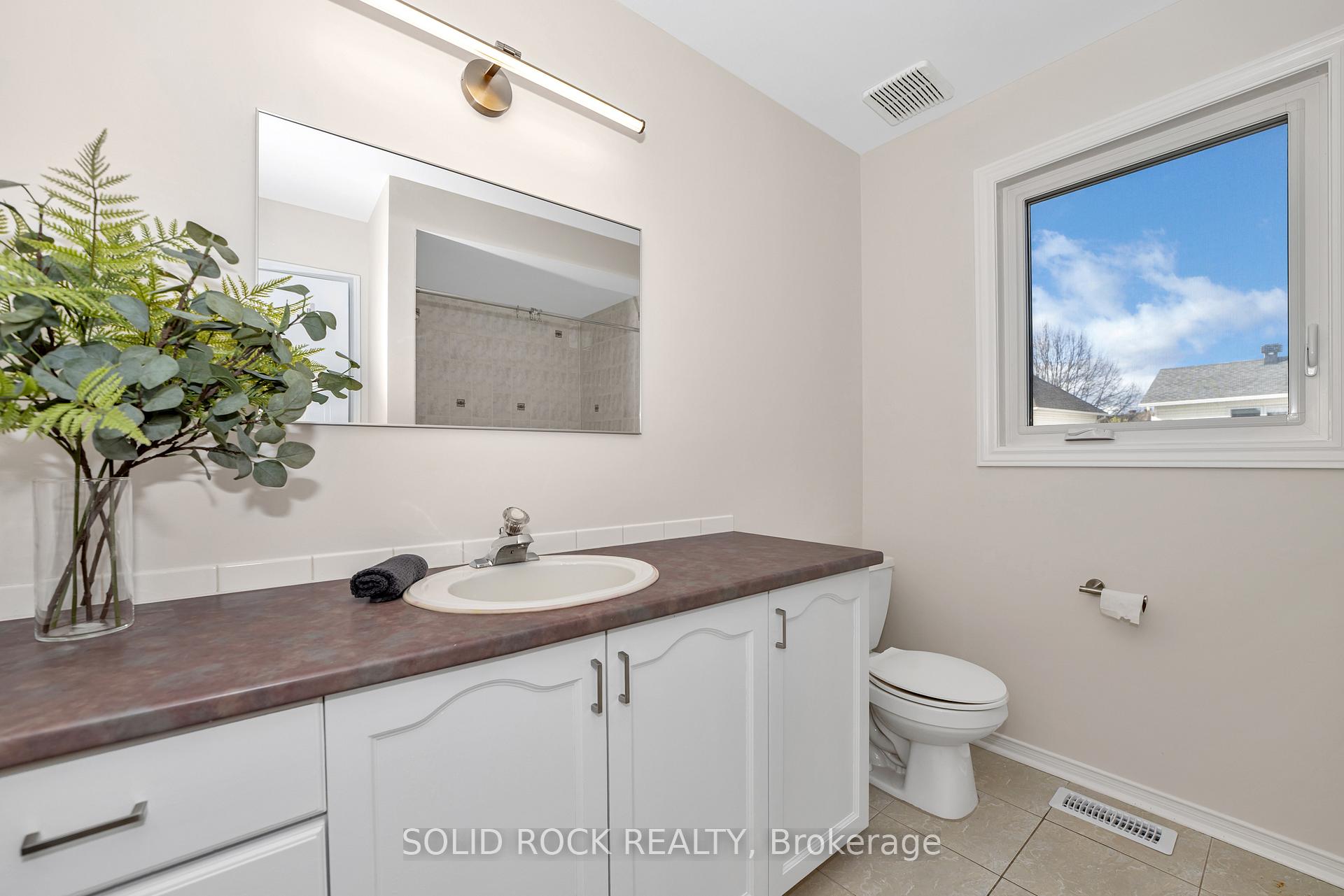 Photo 20 of 6024 Longleaf Drive, Ottawa, Chapel Hill South - Orleans Village — HOMEH