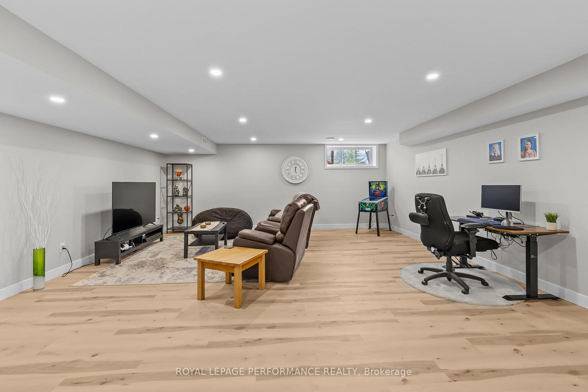 Photo 27 of 5 Matheson Street, North Stormont, North Stormont (Finch) Twp — HOMEH
