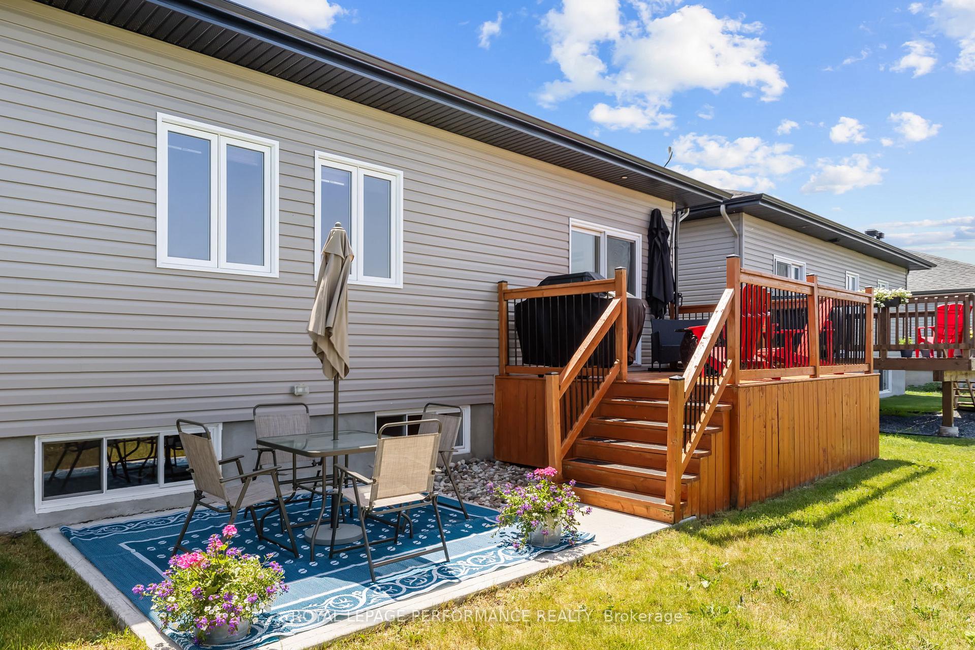 Photo 32 of 5 Matheson Street, North Stormont, North Stormont (Finch) Twp — HOMEH