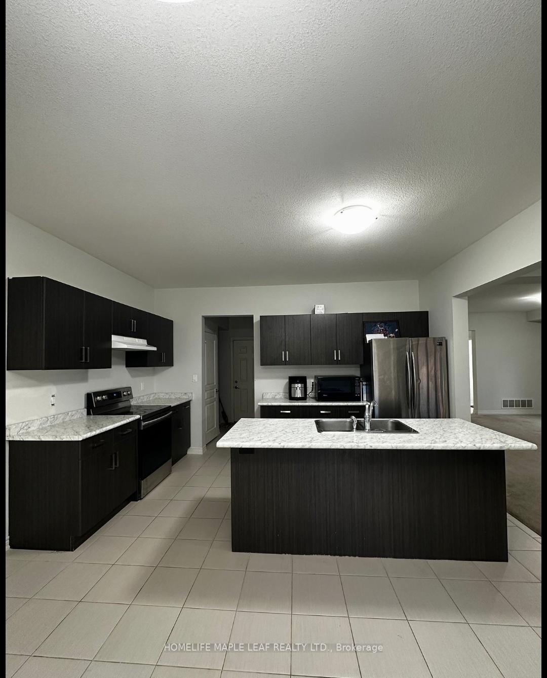 Photo 5 of 13 Riley Avenue E, Pelham, Fonthill — HOMEH