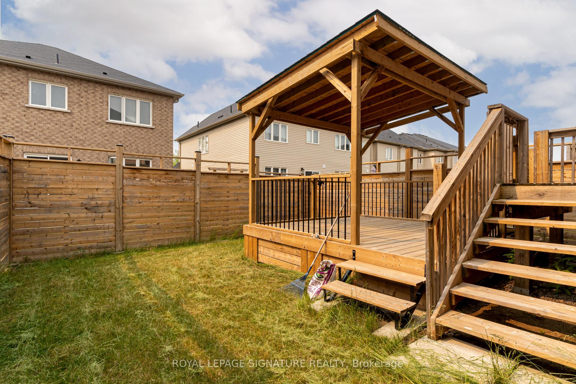 Photo 29 of 7774 Hackberry Trail, Niagara Falls, Brown — HOMEH