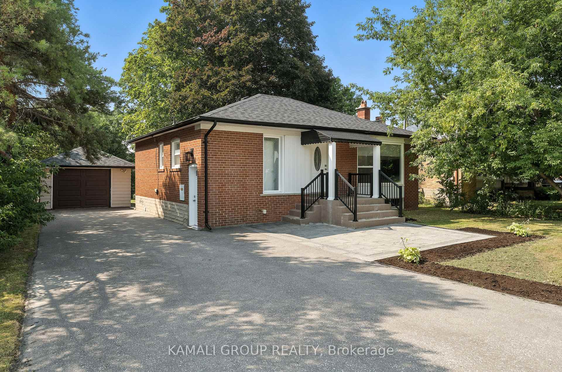 Photo 1 of 162 Queen Street, Newmarket, Central Newmarket — HOMEH