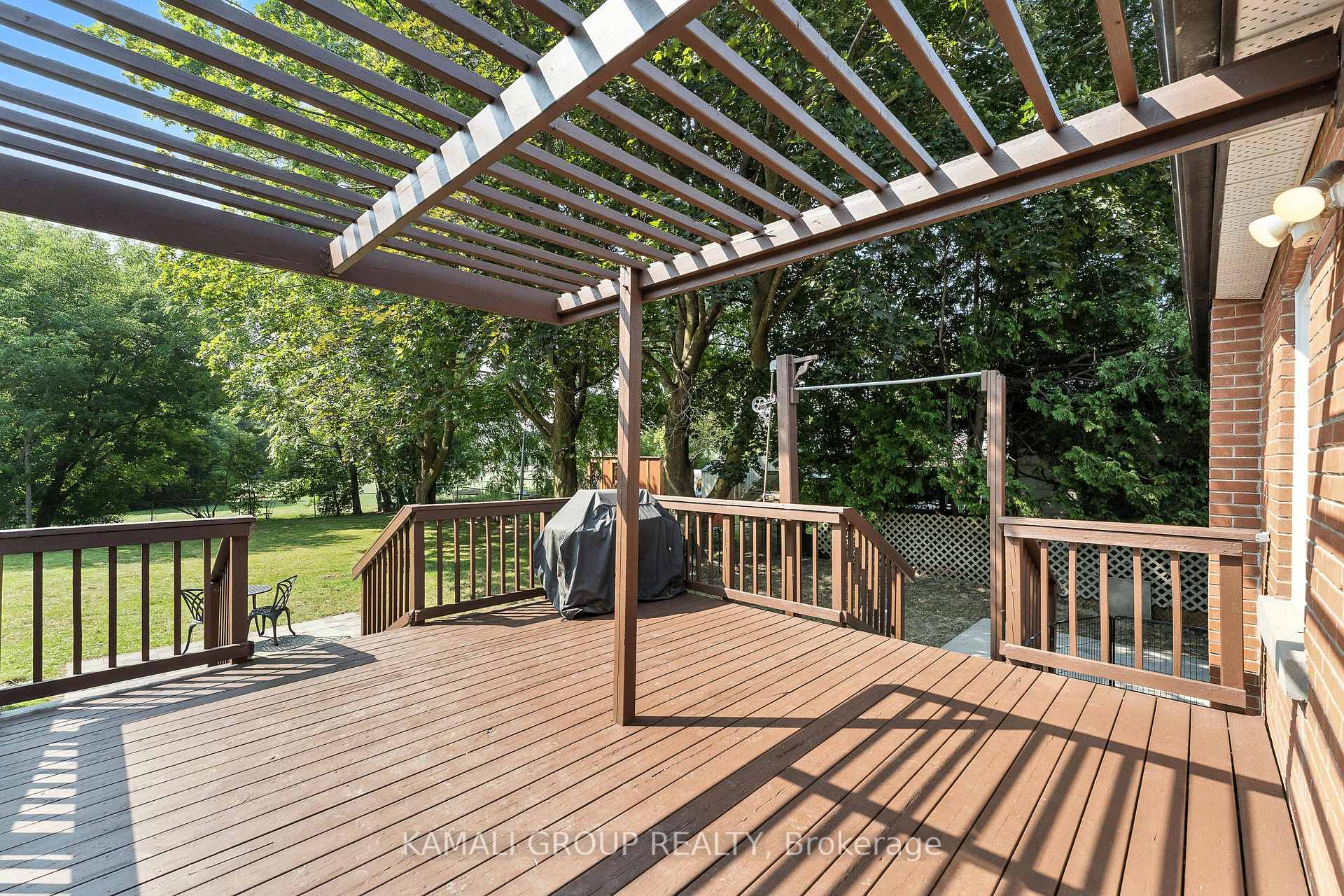 Photo 3 of 162 Queen Street, Newmarket, Central Newmarket — HOMEH