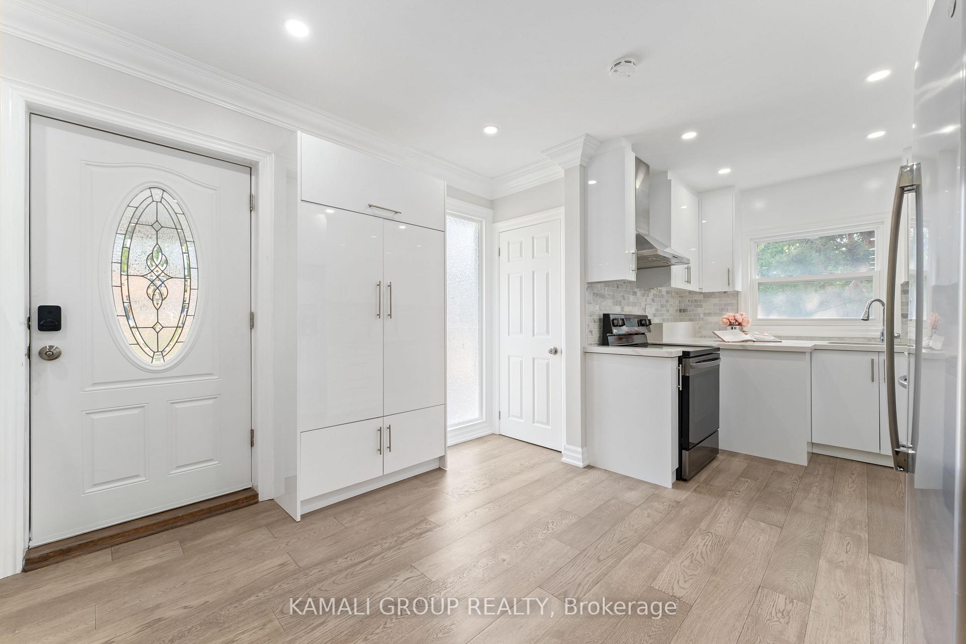 Photo 6 of 162 Queen Street, Newmarket, Central Newmarket — HOMEH