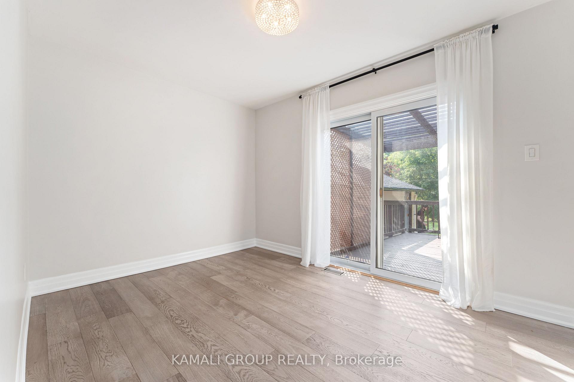 Photo 19 of 162 Queen Street, Newmarket, Central Newmarket — HOMEH
