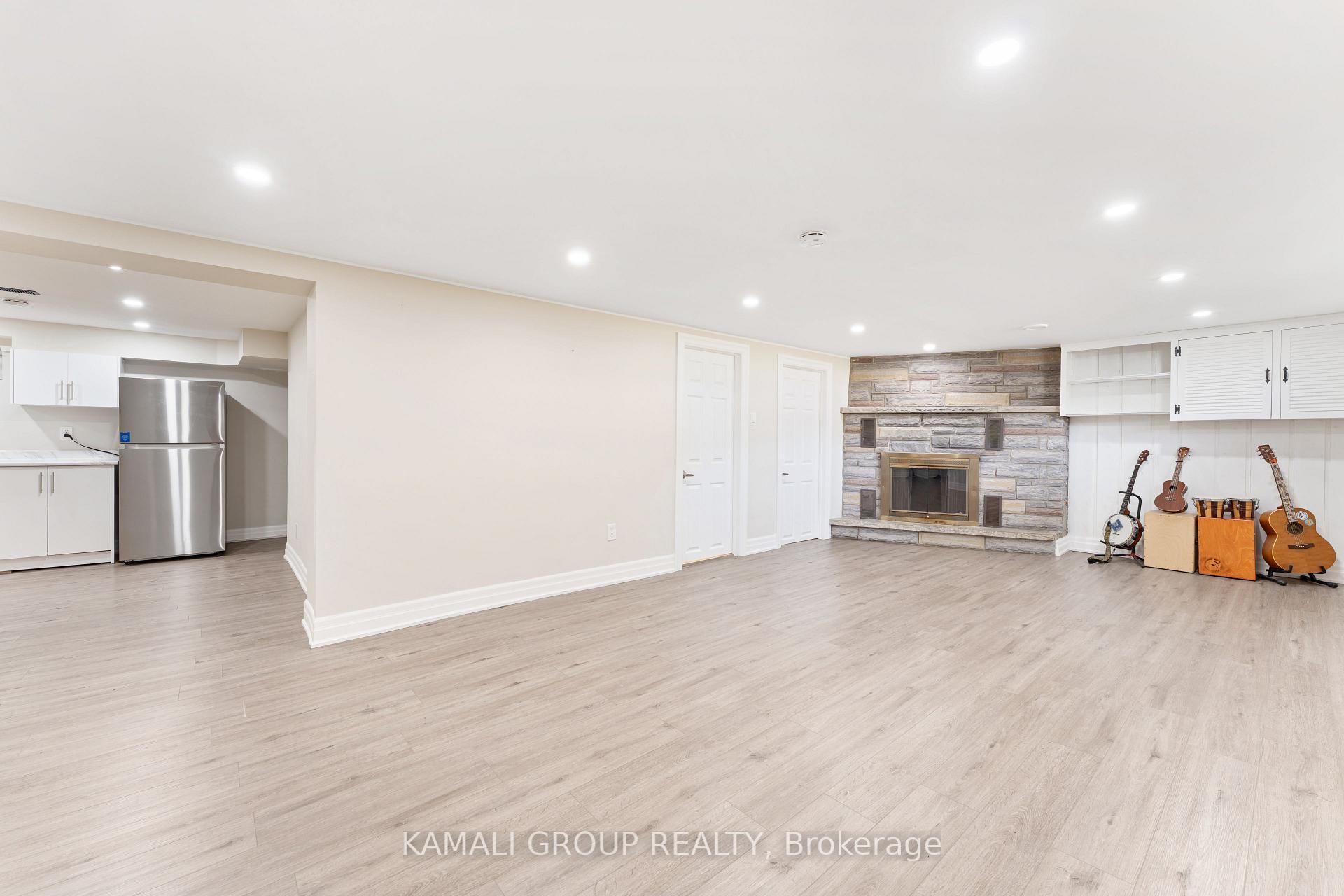 Photo 23 of 162 Queen Street, Newmarket, Central Newmarket — HOMEH