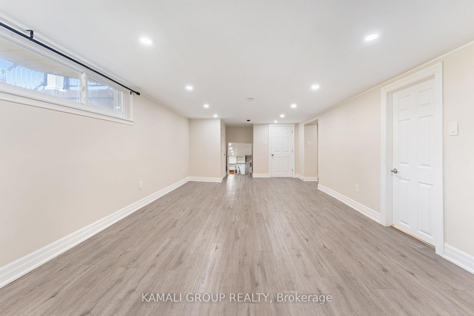 Photo 28 of 162 Queen Street, Newmarket, Central Newmarket — HOMEH