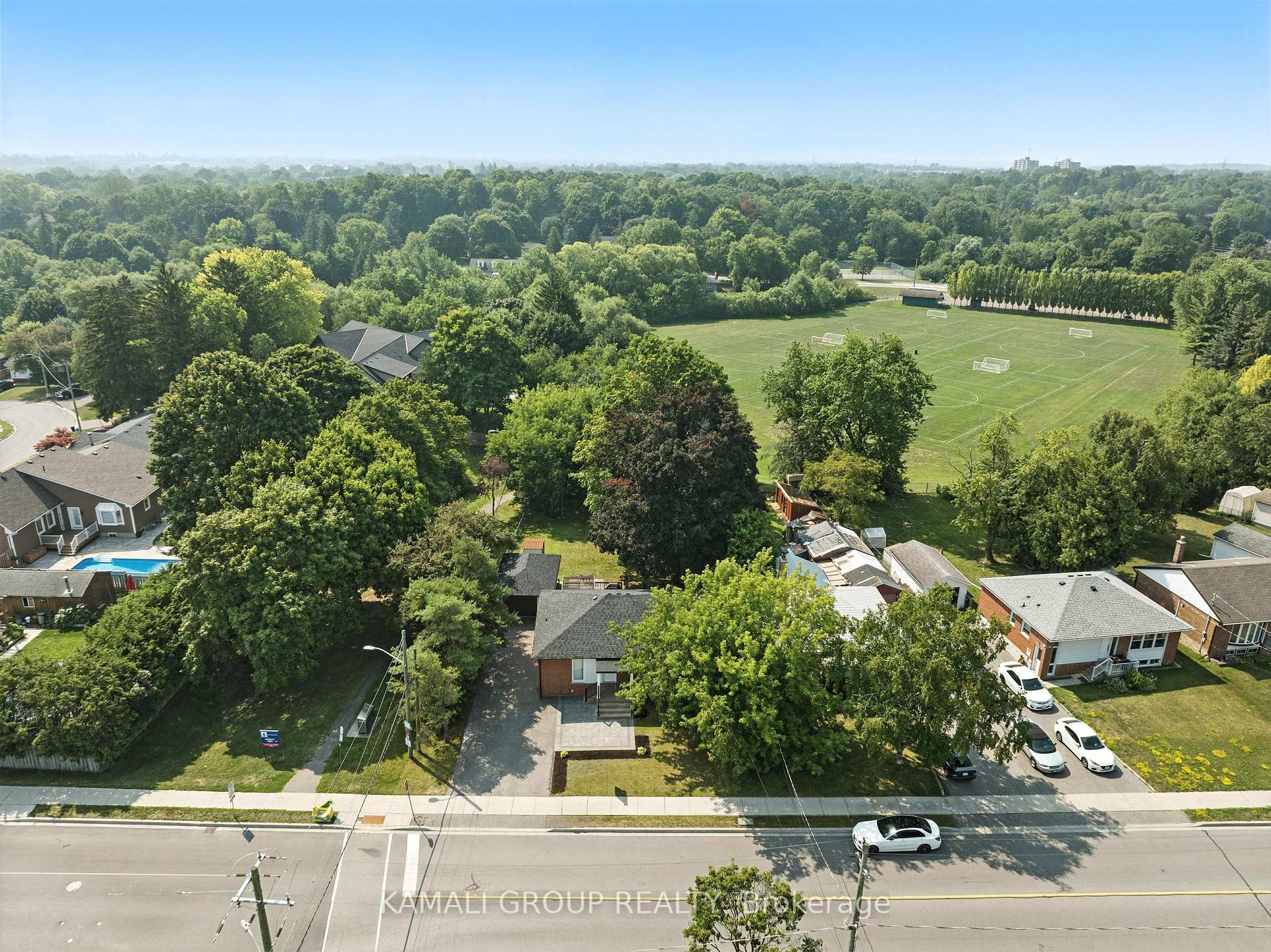 Photo 41 of 162 Queen Street, Newmarket, Central Newmarket — HOMEH