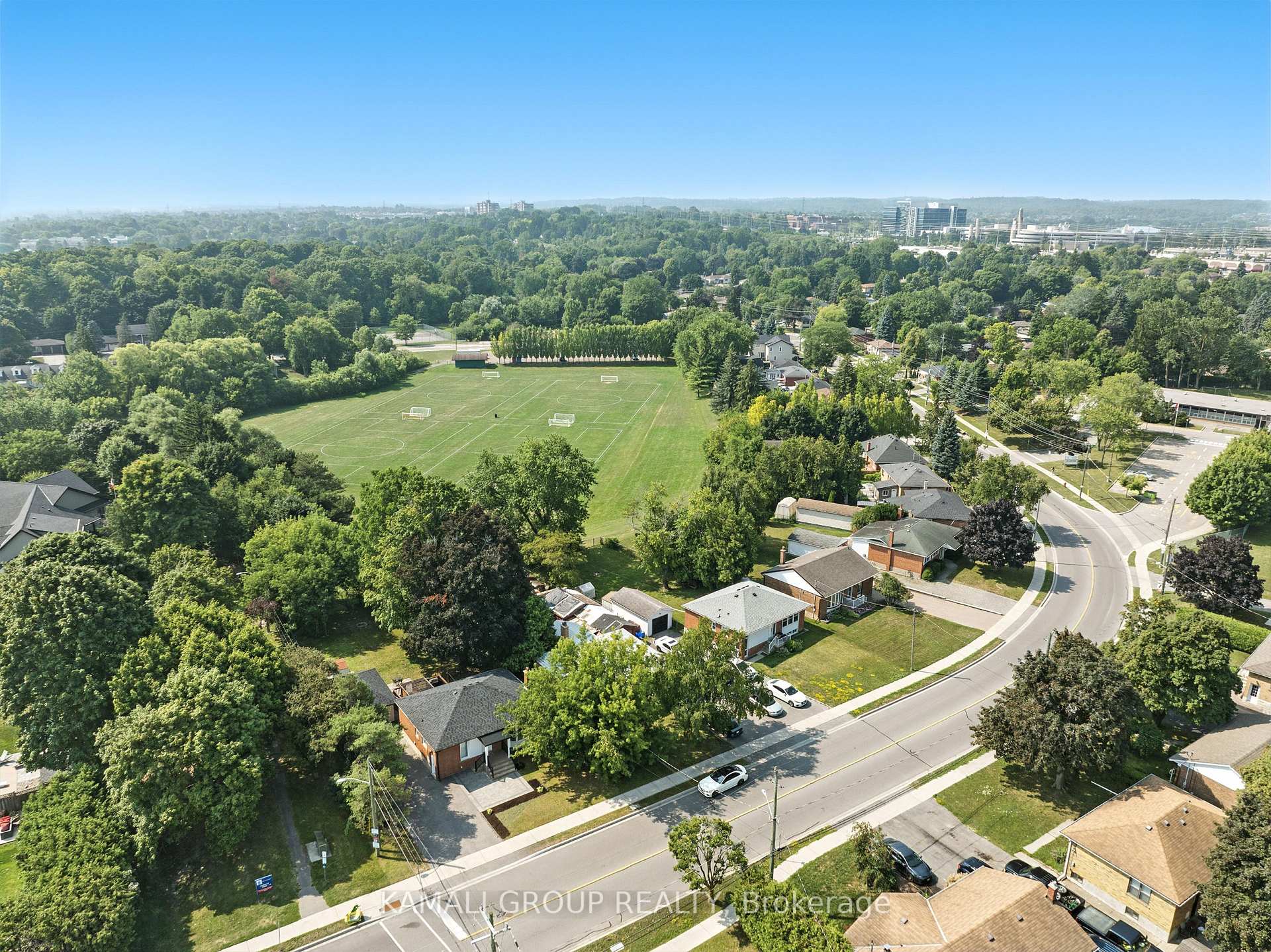 Photo 42 of 162 Queen Street, Newmarket, Central Newmarket — HOMEH