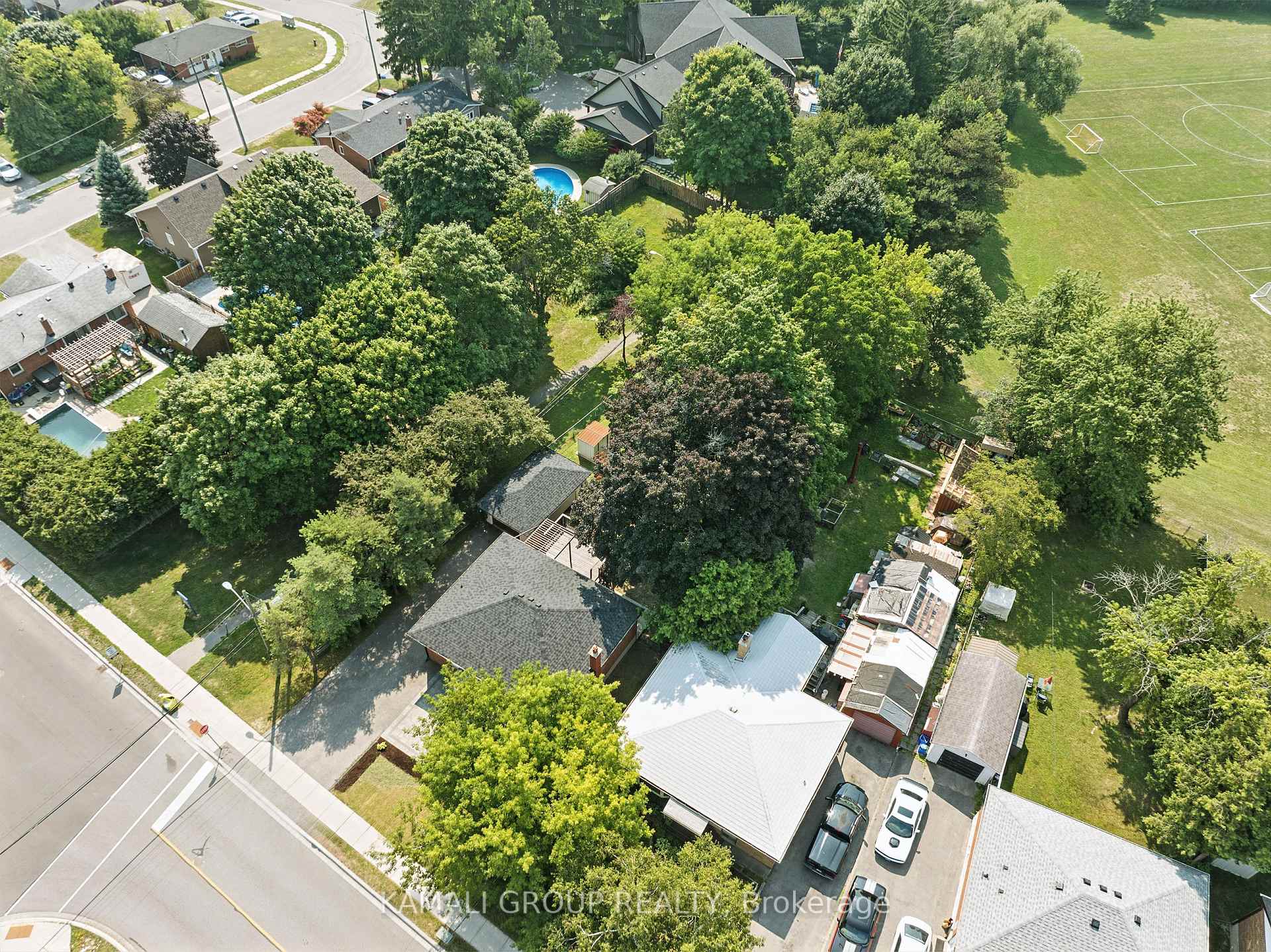 Photo 44 of 162 Queen Street, Newmarket, Central Newmarket — HOMEH