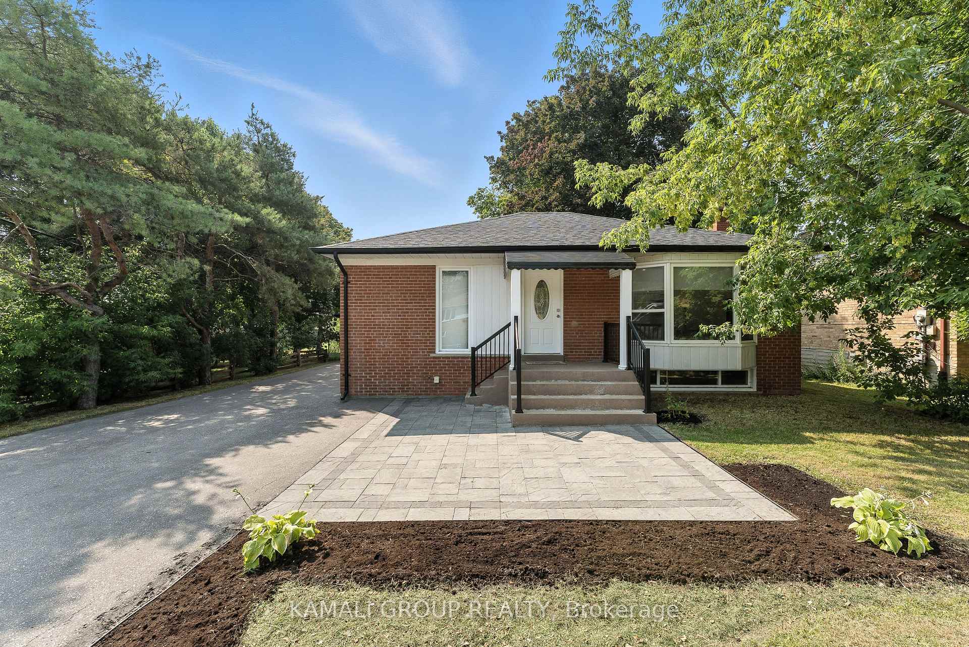 Photo 50 of 162 Queen Street, Newmarket, Central Newmarket — HOMEH