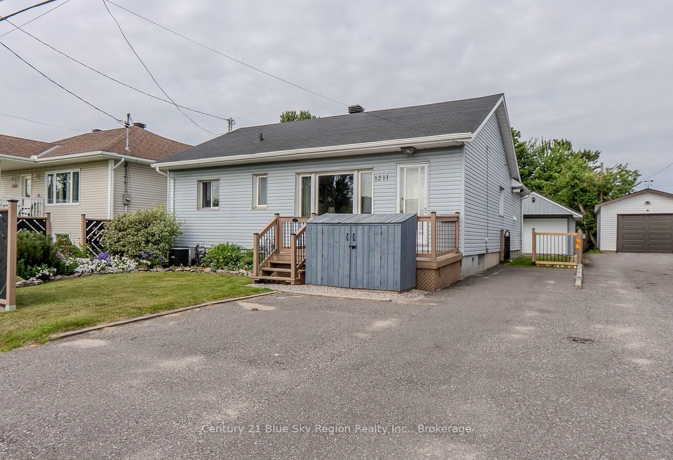 Photo 1 of 1211 Browning Street, North Bay, West End — HOMEH