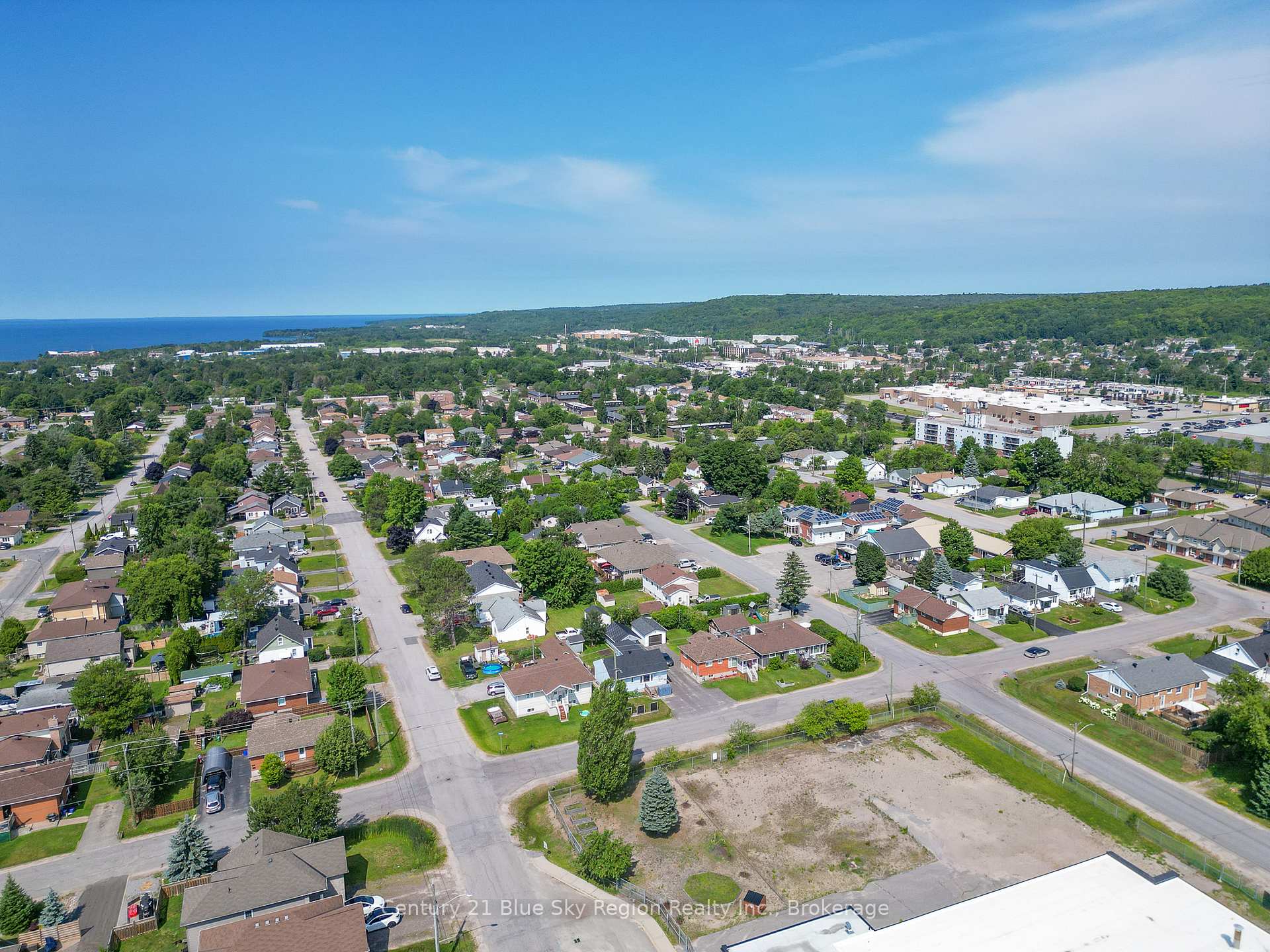 Photo 33 of 1211 Browning Street, North Bay, West End — HOMEH