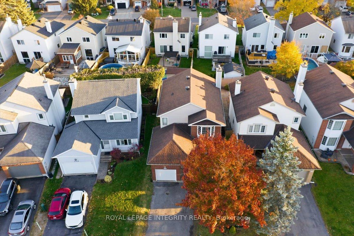 Photo 3 of 1791 Tache Way, Ottawa, Fallingbrook/Pineridge — HOMEH