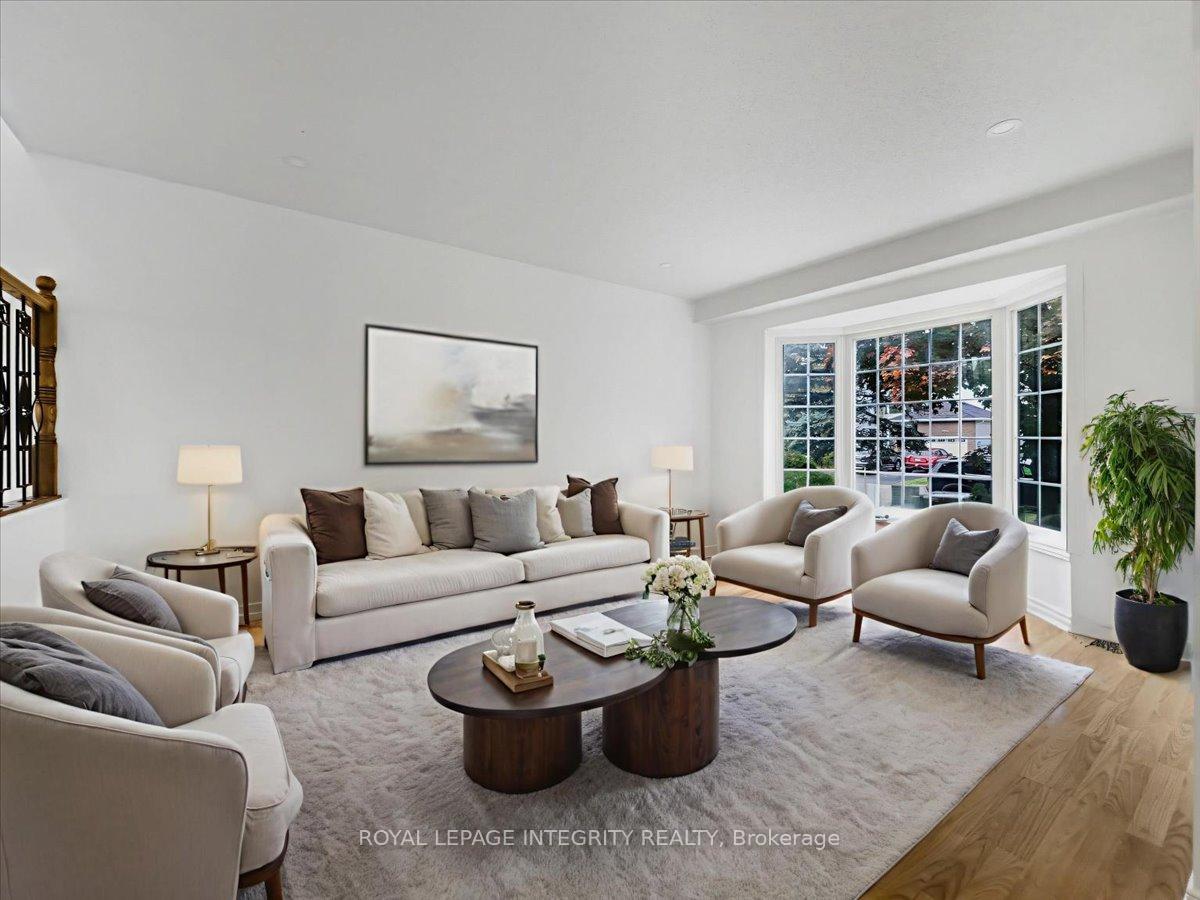 Photo 5 of 1791 Tache Way, Ottawa, Fallingbrook/Pineridge — HOMEH
