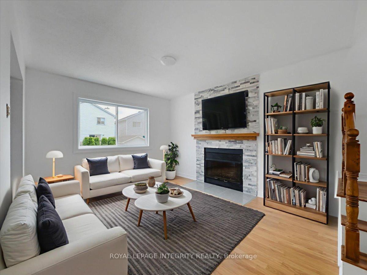 Photo 11 of 1791 Tache Way, Ottawa, Fallingbrook/Pineridge — HOMEH
